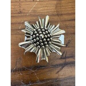 Vintage Silver Tone Starburst Flower Brooch Magnetic Pin Women’s